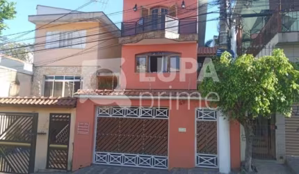 Sobrado com 3 dormitório à venda no Jd. Sónia