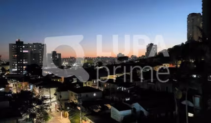 Apartamento com 3 dormitórios sendo 2 suítes á venda em Santana.