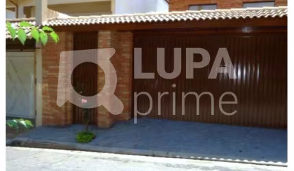 Sobrado com 4 dormitórios á venda no Tremembé
