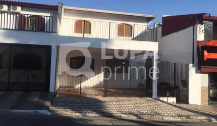 Sobrado a venda em Santana