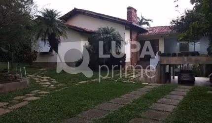 Casa térrea com 434 m² de construção à venda no Tremembé!