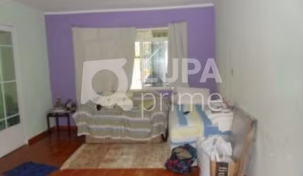 Sobrado com 3 dormitórios à venda na Vila Vitório Mazzei!