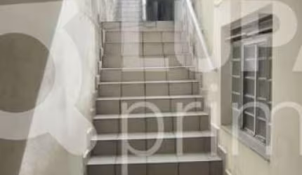 Sobrado com 5 quartos e 2 vagas de garagem á venda na Vila Maria alta.