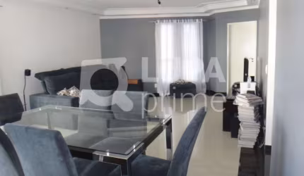 Apartamento com 3 dormitórios e 3 banheiros em Santa Teresinha