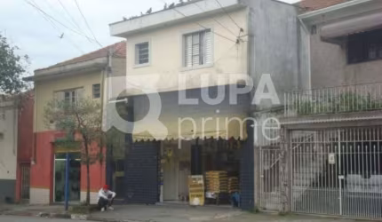 Casa Térrea com 3 dormitórios á venda na Vila Gustavo