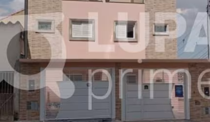 Sobrado com 2 dormitórios sendo 1 suíte á venda na Vila Carrão