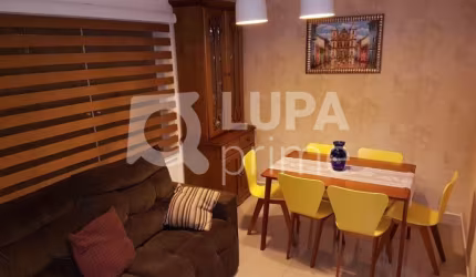 Casa em condomínio com 2 dormitórios à venda no Imirim