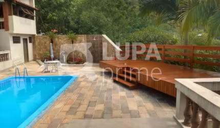 Casa 3 dormitórios à venda condomínio  na Serra da Cantareira!