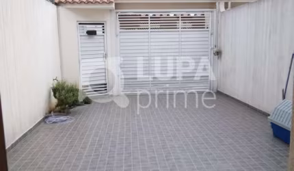 Sobrado com 3 suítes - 110 metros de área construída para venda na Vila Nivi!