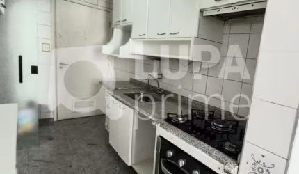 Apartamento com 3 dormitórios sendo 1 suíte á venda em Santana