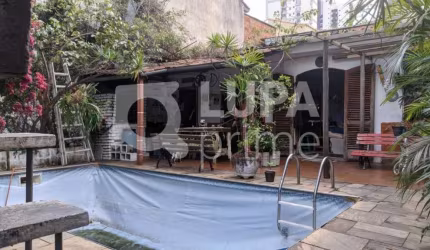 Casa Térrea com 2 dormitórios de 200m² à venda, no Tucuruvi
