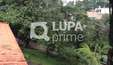Terreno com 394 metros á venda no Jardim Virginia Bianca