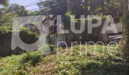 Terreno com 270 metros á venda na Vila Albertina