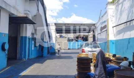 Galpão comercial com 3.200 metros para locação na  Vila Maria