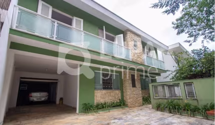 Sobrado com 5 dormitórios e 2 banheiros à venda - Jardim São Bento
