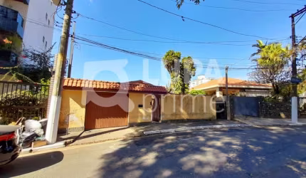 Sobrado com 4 dormitórios sendo 1 suíte á venda no Jardim Paraíso