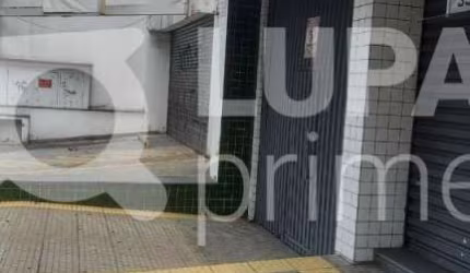 Prédio comercial com 700 metros para locação em Santana.