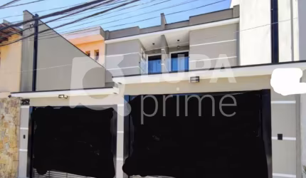 Sobrado com 3 suítes á venda na Parada Inglesa