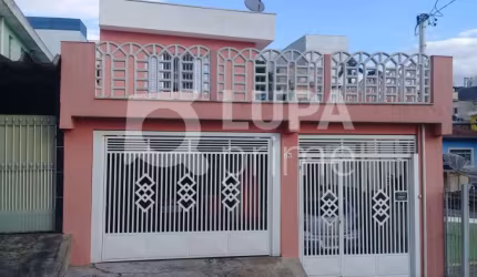 Casa à venda na Vila Amália!