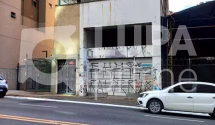 Salão comercial com 402m² para locação na Consolação