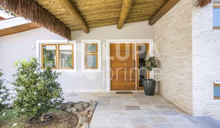 Casa Térrea á venda-Atibaia- 4 dormitórios -  4 suítes,  7 banheiros,  10 vagas-  2.500 m²