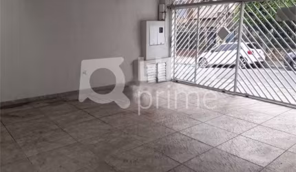 Casa Térrea com 3 dormitórios sendo 1 suíte á venda no  Jardim França