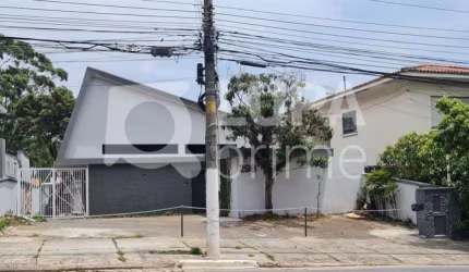 Casa Comercial com 226 metros para locação no Pacaembu