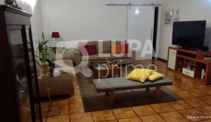 Apartamento com 3 dormitórios sendo 1 suíte à  venda em Santana.