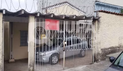 Casa térrea com 1 dormitório á venda na Parada Inglesa!
