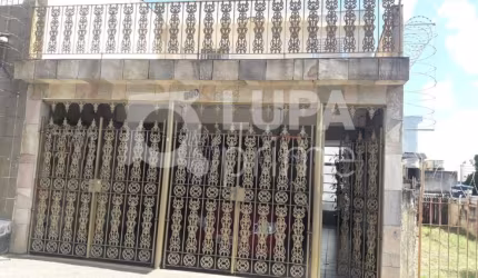 SOBRADO COM 3 QUARTOS A VENDA NA VILA EDE