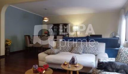 Casa com 4 dormitórios sendo 2 suítes à venda no Imirim!