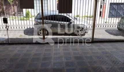 Sobrado com 3 dormitórios sendo 1 suíte á venda na Vila Nova Mazzei.
