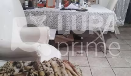 Casa Térrea com 1 dormitório á venda no Jardim São Paulo