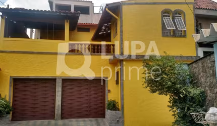 EXCELENTE SOBRADO COM 3 DORMITÓRIOS Á VENDA- TUCURUVI