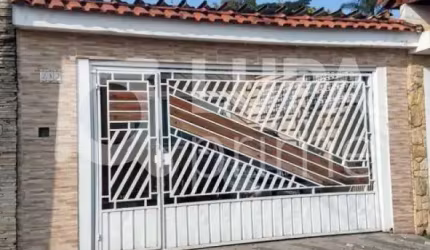 Casa térrea com 2 dormitórios sendo 1 suíte á venda no Jardim Peri!