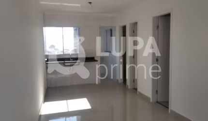 Apartamento com 2 dormitórios á venda na Vila Santa Terezinha