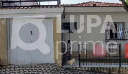 Casa Térrea com 3 dormitórios á venda no Tucuruvi.