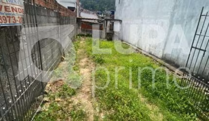 Terreno com 127 metros á venda na Vila Santo Antônio