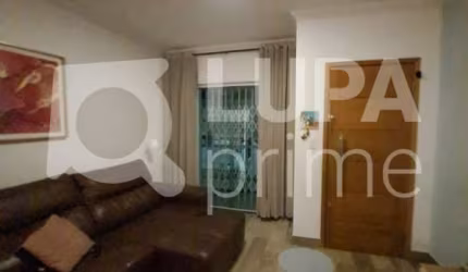 SOBRADO COM 2 QUARTOS E 2 VAGAS À VENDA NA VILA GUSTAVO