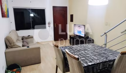 Sobrado com 2 dormitórios à venda na  Vila Isolina Mazzei