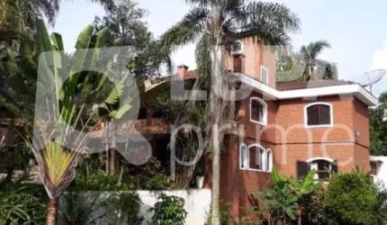 Casa Assobradada com 3 dormitórios sendo 1 suíte á venda em Mairiporã