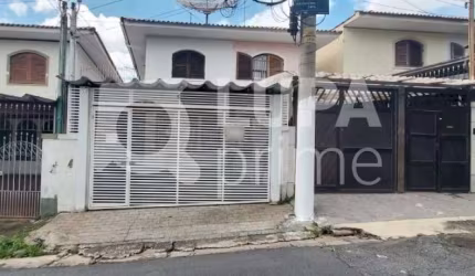 Sobrado com 3 dormitórios á venda na Vila Romero