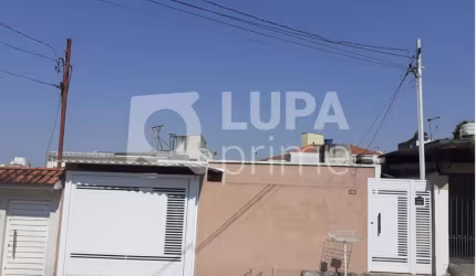 Casa Térrea com 4 dormitórios sendo 1 suíte á venda na Parada Inglesa