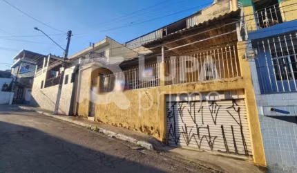 Casa térrea com 2 dormitórios à venda na Vila Medeiros