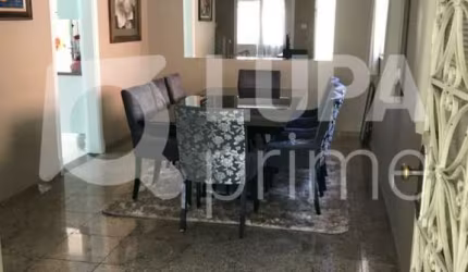 Sobrado com 4 dormitórios (1 suíte) e 3 banheiros à venda Vila Isolina Mazzei