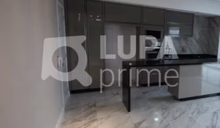 Apartamento alto padrão à venda no Pari !