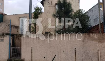 Casa térrea com 1 dormitório á venda na Vila Paiva!