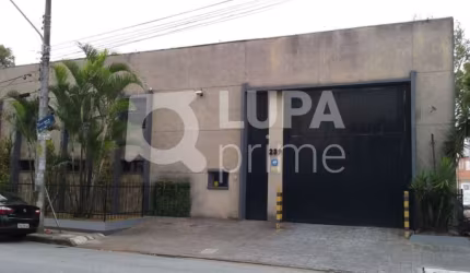 Galpão / Salão Comercial  Locação com 3640m no Bairro Limão / SP