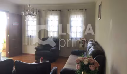 Casa com 3 dormitórios sendo 1 suíte à venda no Jardim Virginia Bianca!