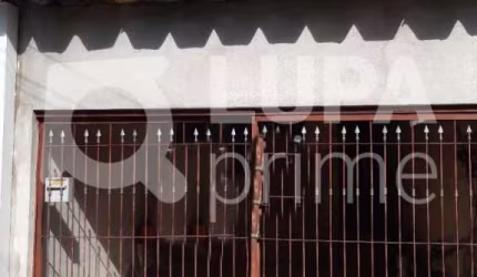 Sobrado geminado com 3 dormitórios sendo 1 suíte à venda na Vila Mazzei!